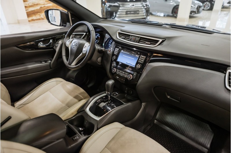 2017 Nissan Qashqai SE+