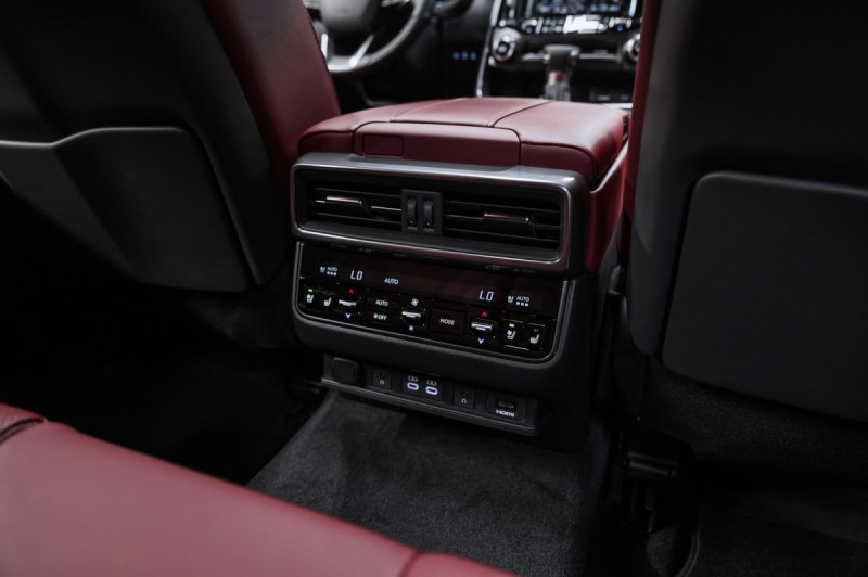 Lexus LX Luxury - 2026