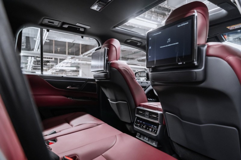 Lexus LX Luxury - 2026