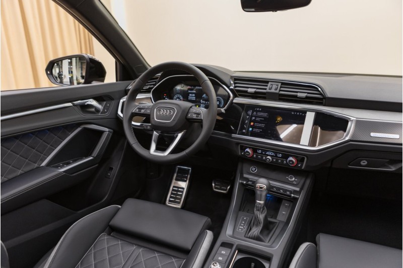 Audi Q3 45 TFSI Fashionable dynamic - 2026