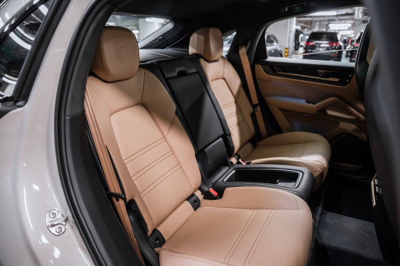 2026 Porsche Cayenne Coupé