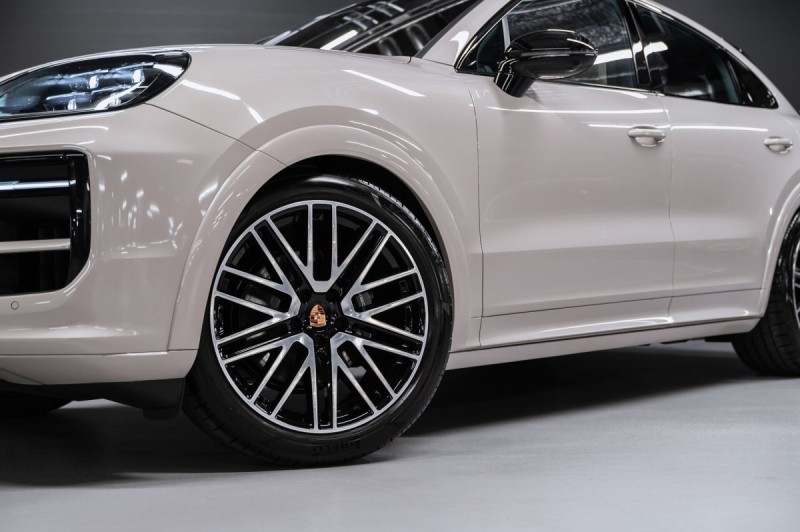 2026 Porsche Cayenne Coupé