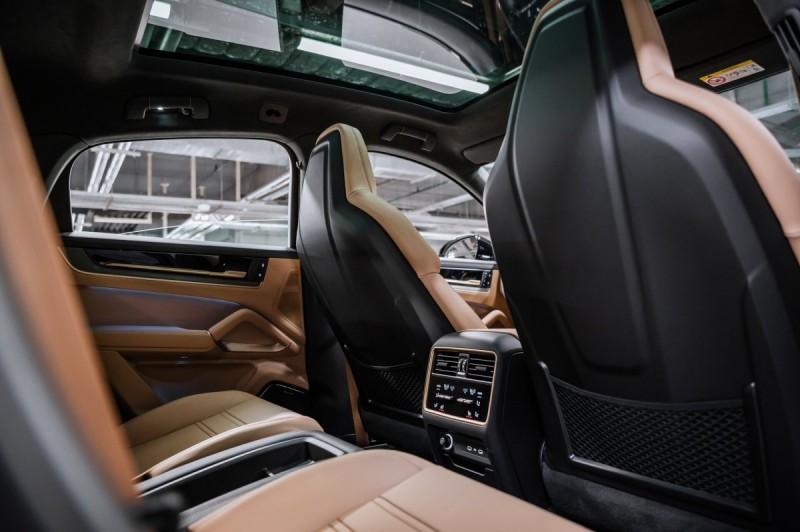 2026 Porsche Cayenne Coupé