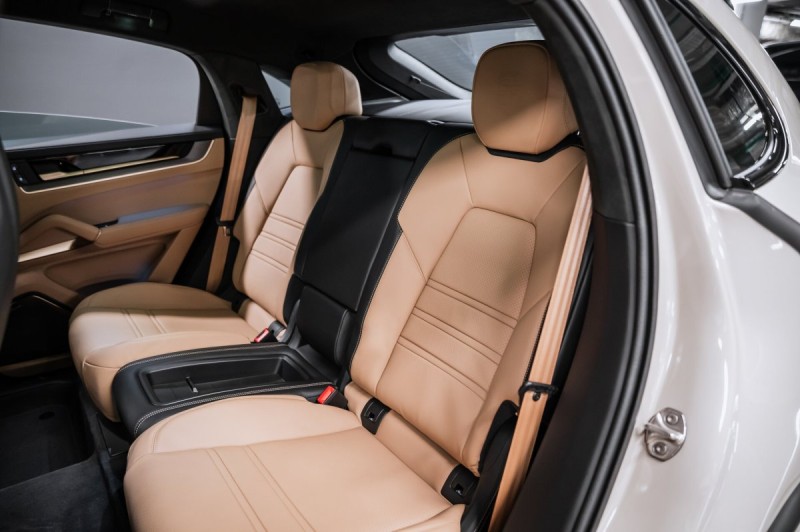 2026 Porsche Cayenne Coupé