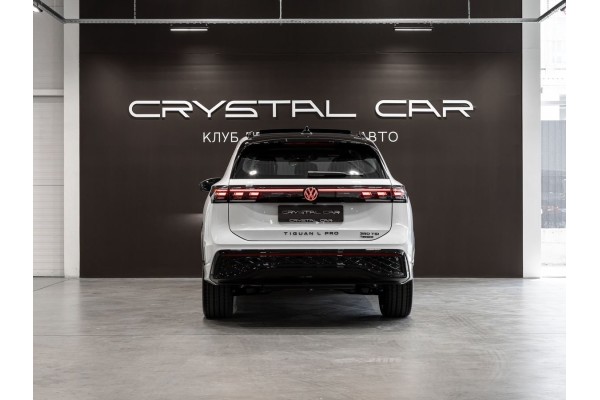 2026 Volkswagen Tiguan R-Line Premium
