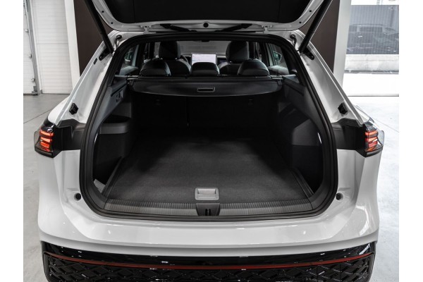 2026 Volkswagen Tiguan R-Line Premium