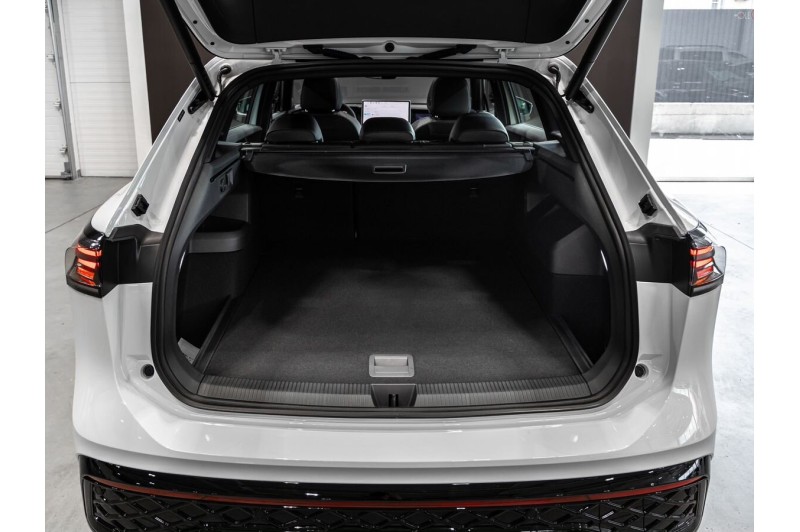 2026 Volkswagen Tiguan R-Line Premium
