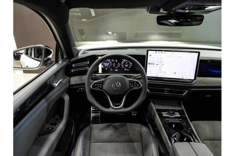 2026 Volkswagen Tiguan R-Line Premium