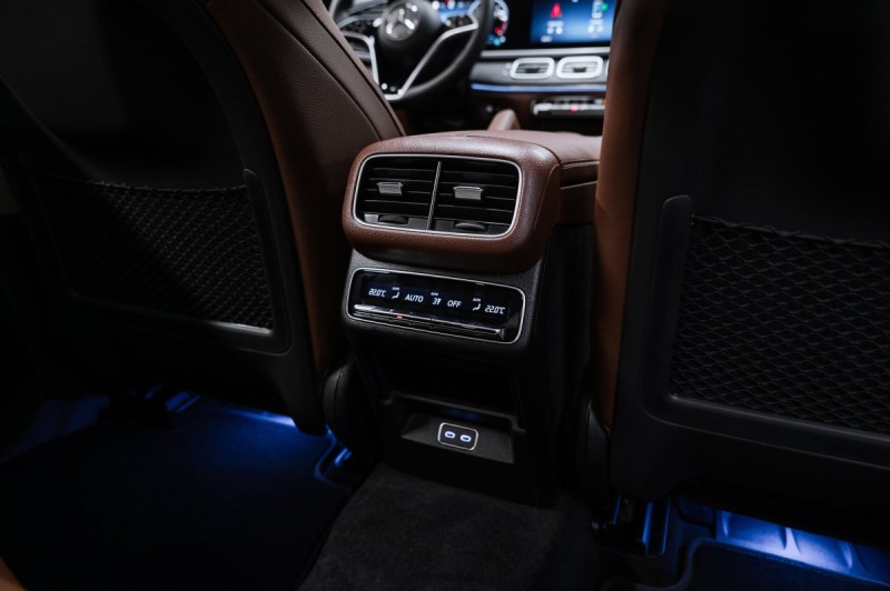 Mercedes-Benz GLE 300 d 4MATIC Premium - 2025