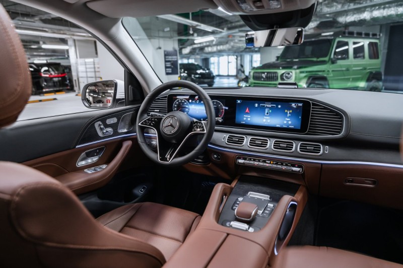Mercedes-Benz GLE 300 d 4MATIC Premium - 2025