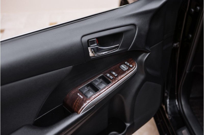 Toyota Camry Элеганс Плюс - 2016