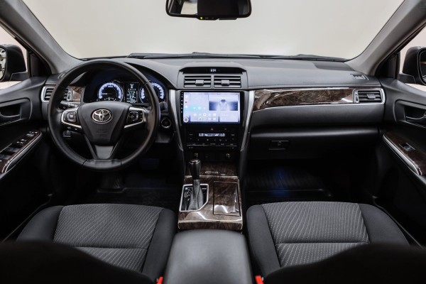 Toyota Camry VII (XV50) Рестайлинг Элеганс Плюс - 2016