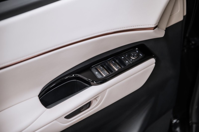 Lexus LM Business+ - 2026