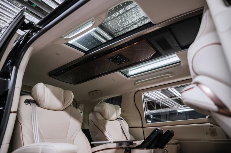 Lexus LM Business+ - 2026
