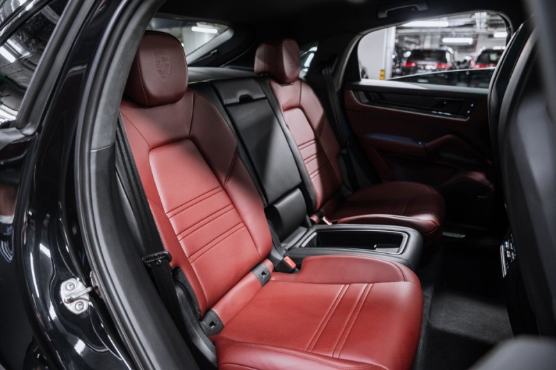 Porsche Cayenne Coupé - 2025