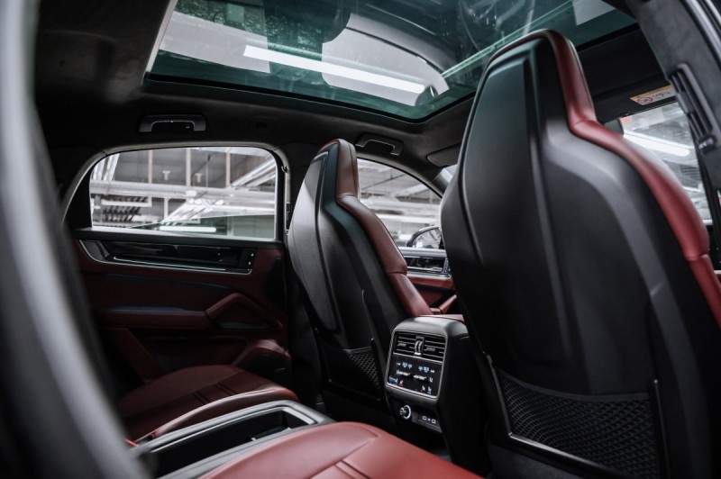 Porsche Cayenne Coupé - 2025