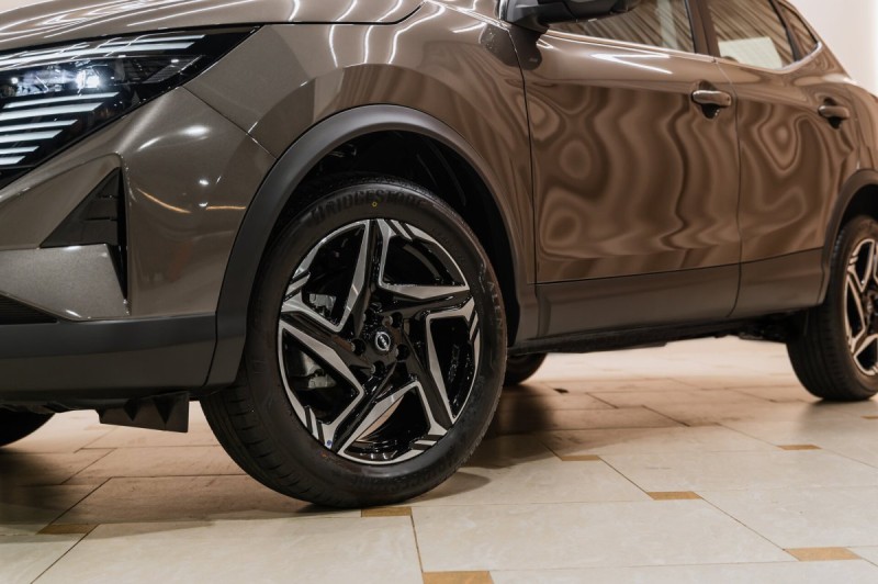 Nissan Qashqai Leading - 2025