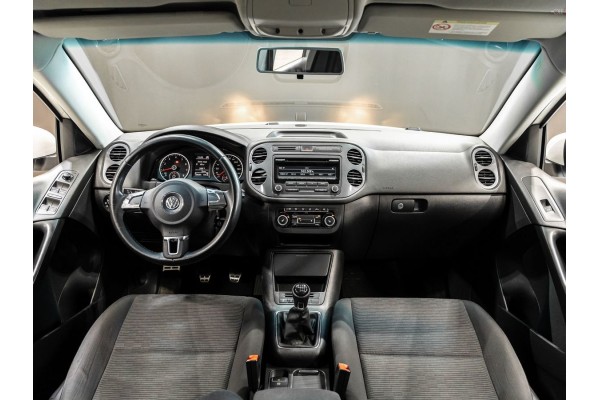 Volkswagen Tiguan I Рестайлинг Trend&Fun - 2012