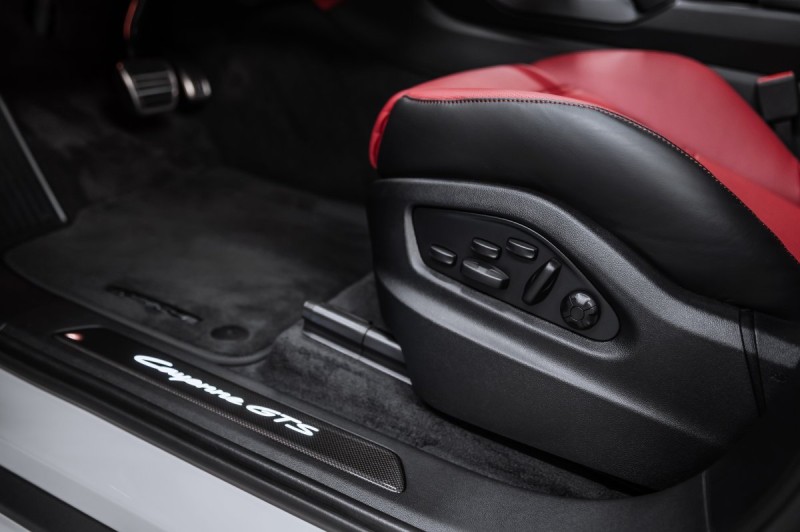 Porsche Cayenne Coupe GTS III рестайлинг — 2025