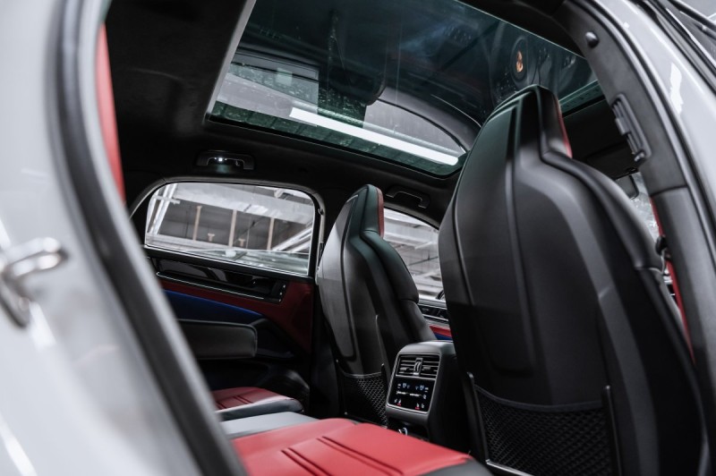 Porsche Cayenne Coupe GTS III рестайлинг — 2025