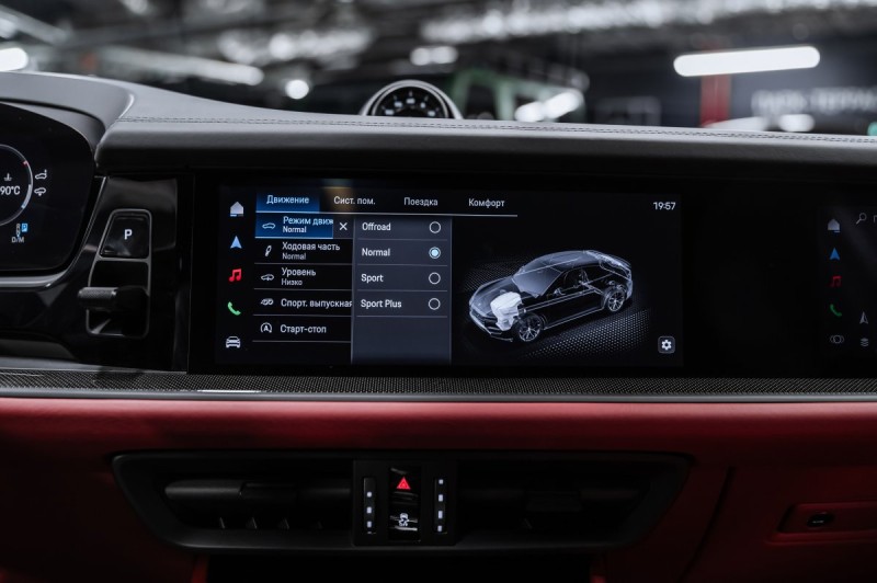 Porsche Cayenne Coupe GTS III рестайлинг — 2025