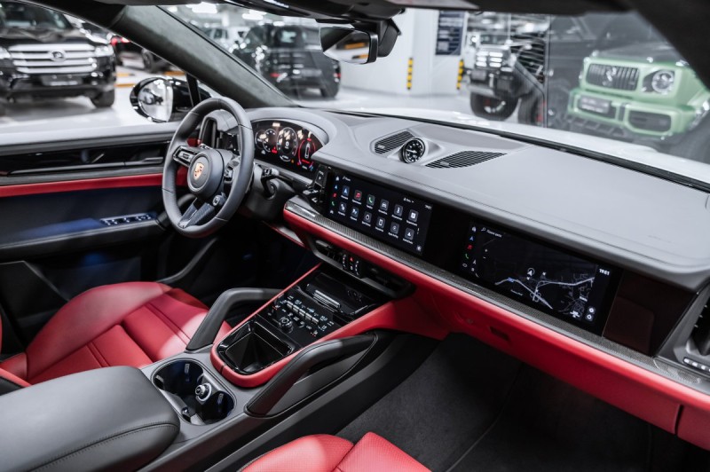 Porsche Cayenne Coupe GTS III рестайлинг — 2025