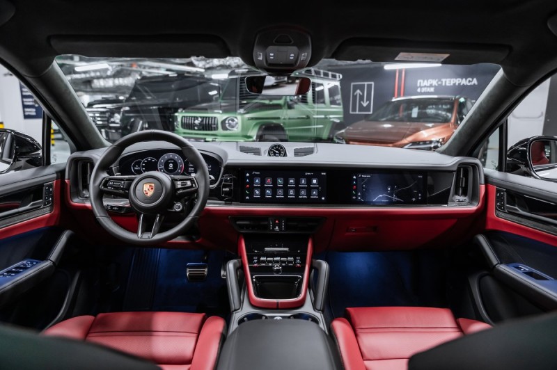 Porsche Cayenne Coupe GTS GTS - 2025