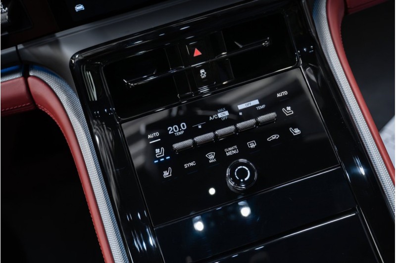 Porsche Panamera 4 972 — 2025