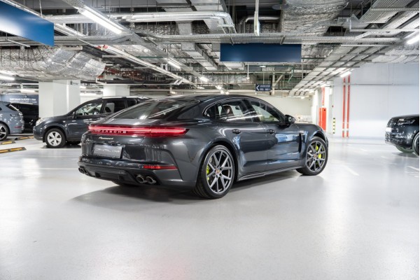 Porsche Panamera 4 972 (2023—2026) E-Hybrid - 2025