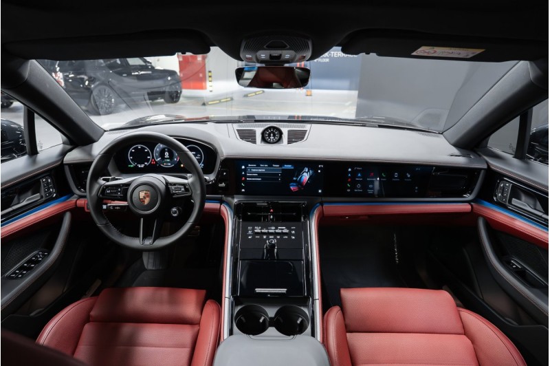 Porsche Panamera 4 972 — 2025