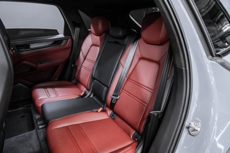 Porsche Cayenne - 2026