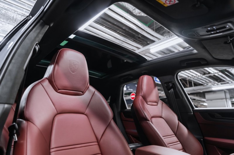 Porsche Cayenne - 2026
