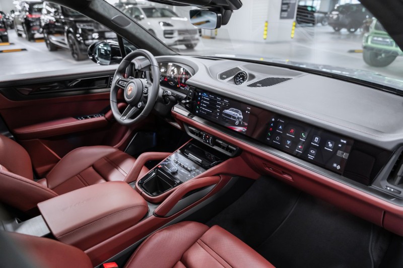 Porsche Cayenne - 2026