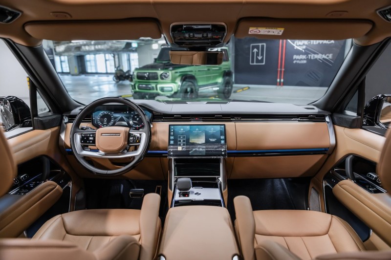 Land Rover Range Rover P400 - 2026