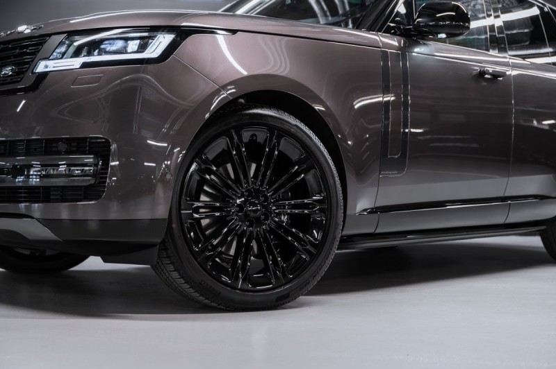 Land Rover Range Rover P400 - 2026