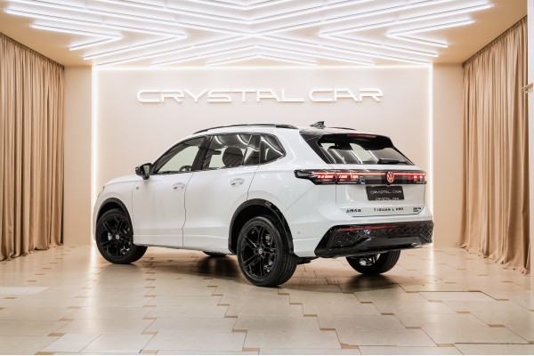 Volkswagen Tiguan L III Pro (2024—2026) R-Line Premium - 2026