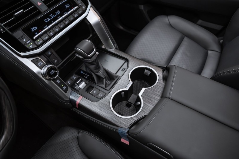 Toyota Land Cruiser Premium - 2026