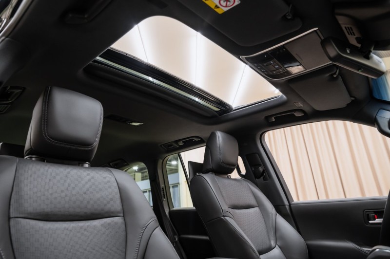 Toyota Land Cruiser Premium - 2026