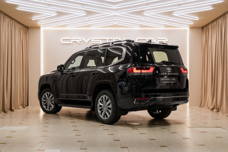 Toyota Land Cruiser Premium - 2026