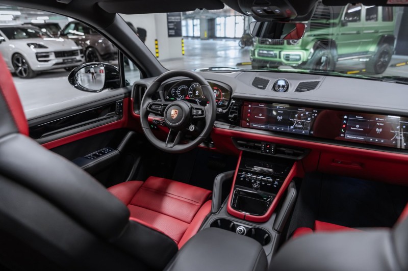 Porsche Cayenne - 2026