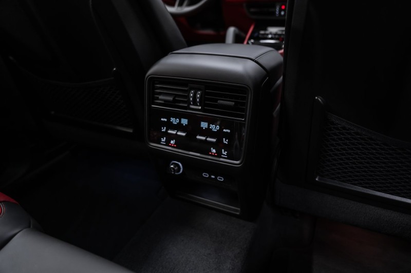 Porsche Cayenne - 2026
