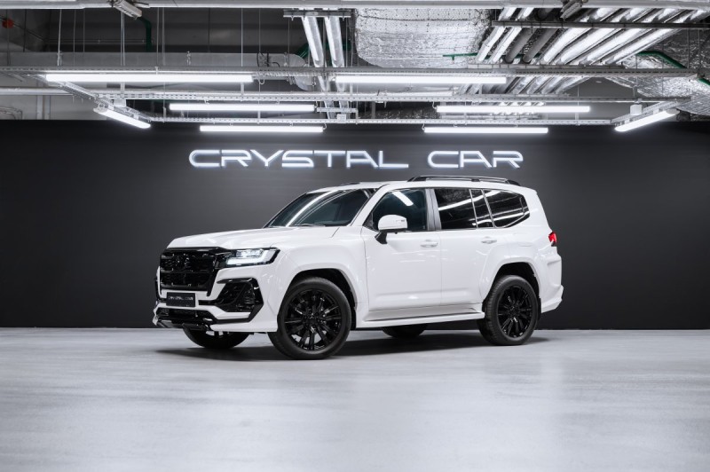 Toyota Land Cruiser 300 — 2024
