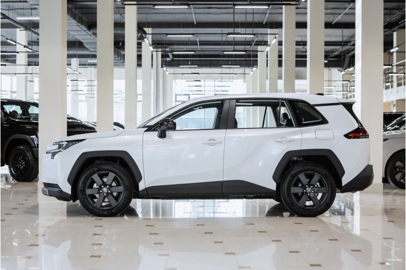 Toyota RAV4 Luxury - 2026