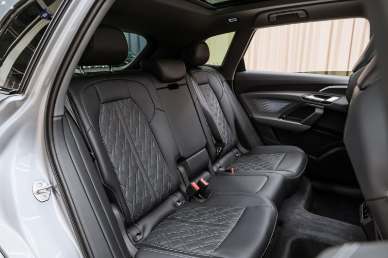 Audi Q5L GU — 2026