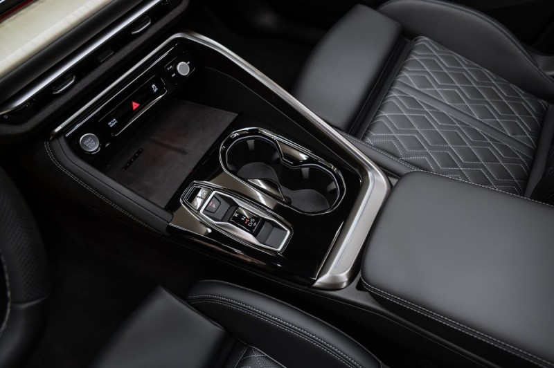 Audi Q5L GU — 2026