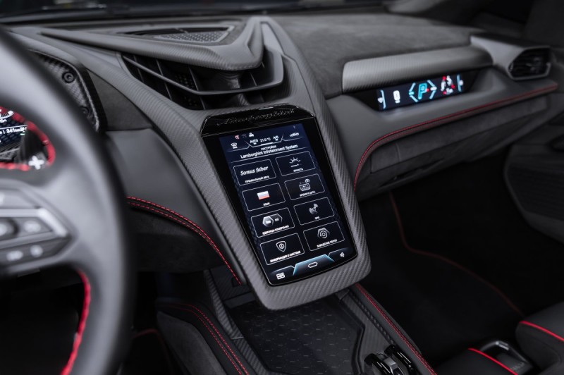 Lamborghini Revuelto I — 2025