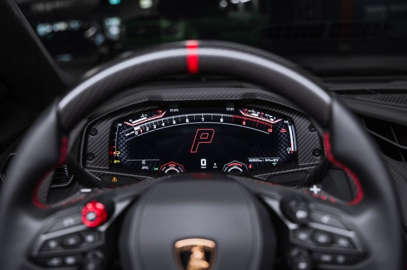 Lamborghini Revuelto I — 2025