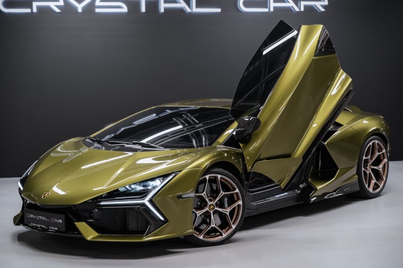 Lamborghini Revuelto I — 2025