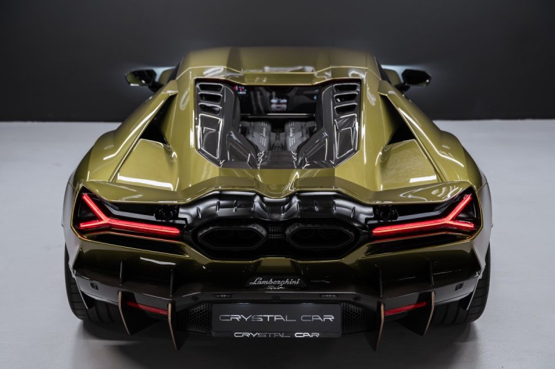 Lamborghini Revuelto I — 2025