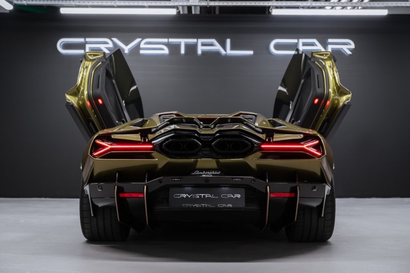 Lamborghini Revuelto I — 2025